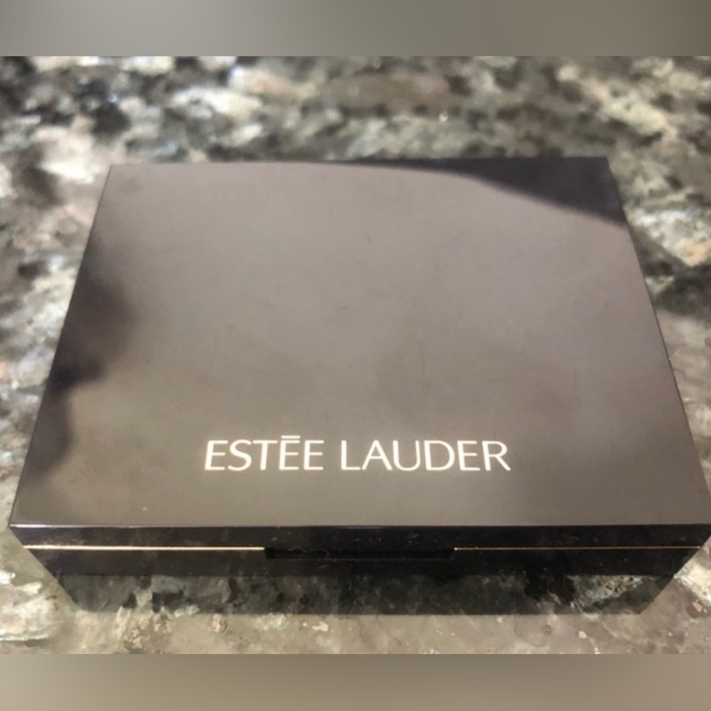 Estée Lauder Eyeshadow Palette - 4 shades - Picture 2 of 3